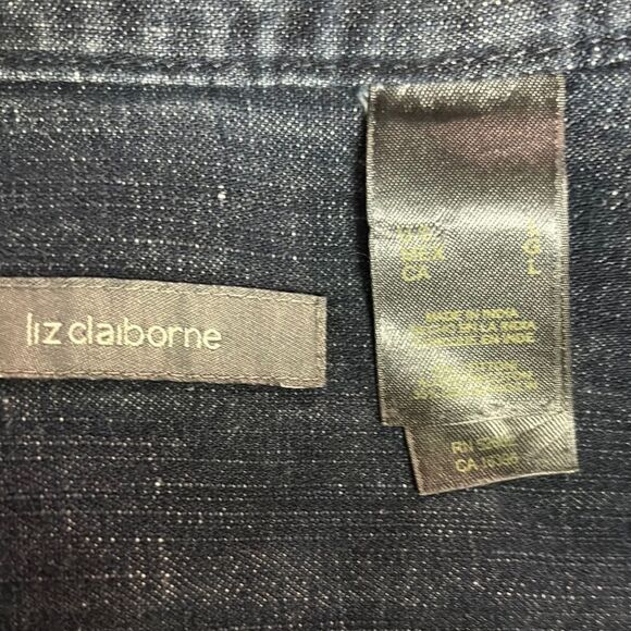 Denim Button-Up Jacket - Picture 4 of 4